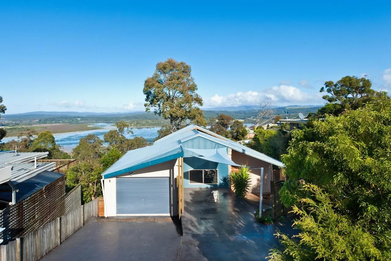 Holiday home Pure Indulgence Villa Merimbula Australia
